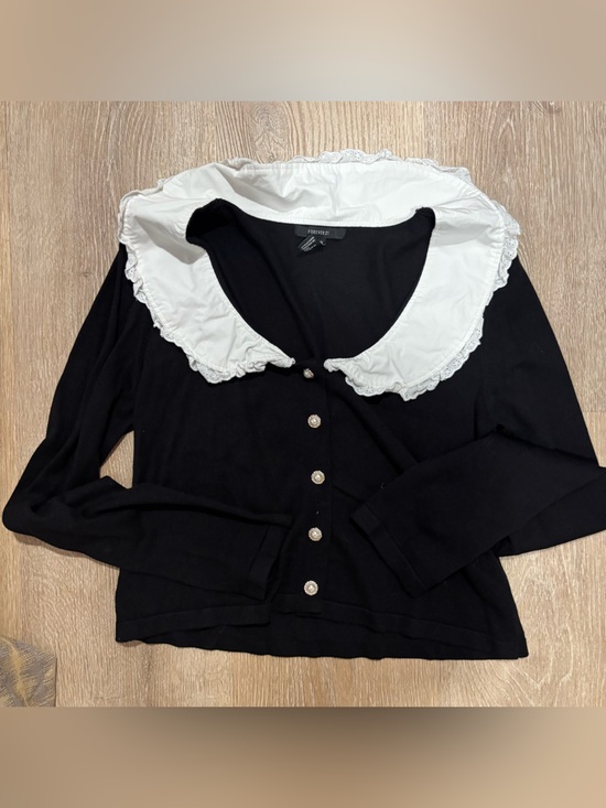 Forever 21 Sweaters - Forever 21 Black Top with White Trim